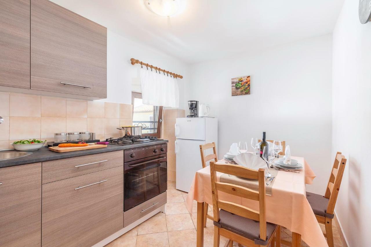 Apartments Pepe Novigrad Istria Exterior foto